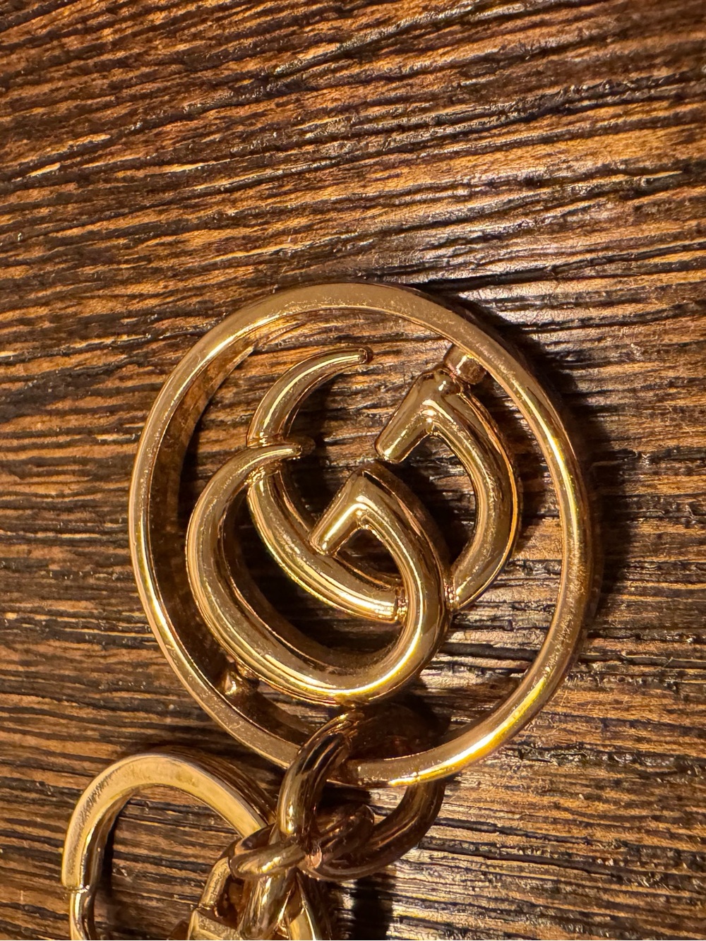 Gucci Gold-tone Interlocking GG Key & Ring - Picture 2 of 3
